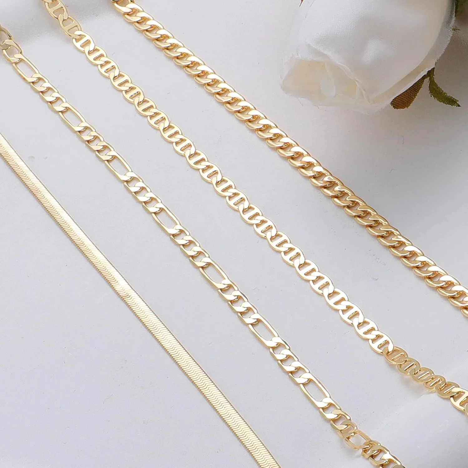 6 PCS Gold Ankle Bracelets for Women, 14k Plated Gold Layered Anklet Set Waterproof Herringbone Paperclip Beaded Figaro Cuban Link Chain Beach Stackable Anklet Bracelet Jewelry Gift for Women