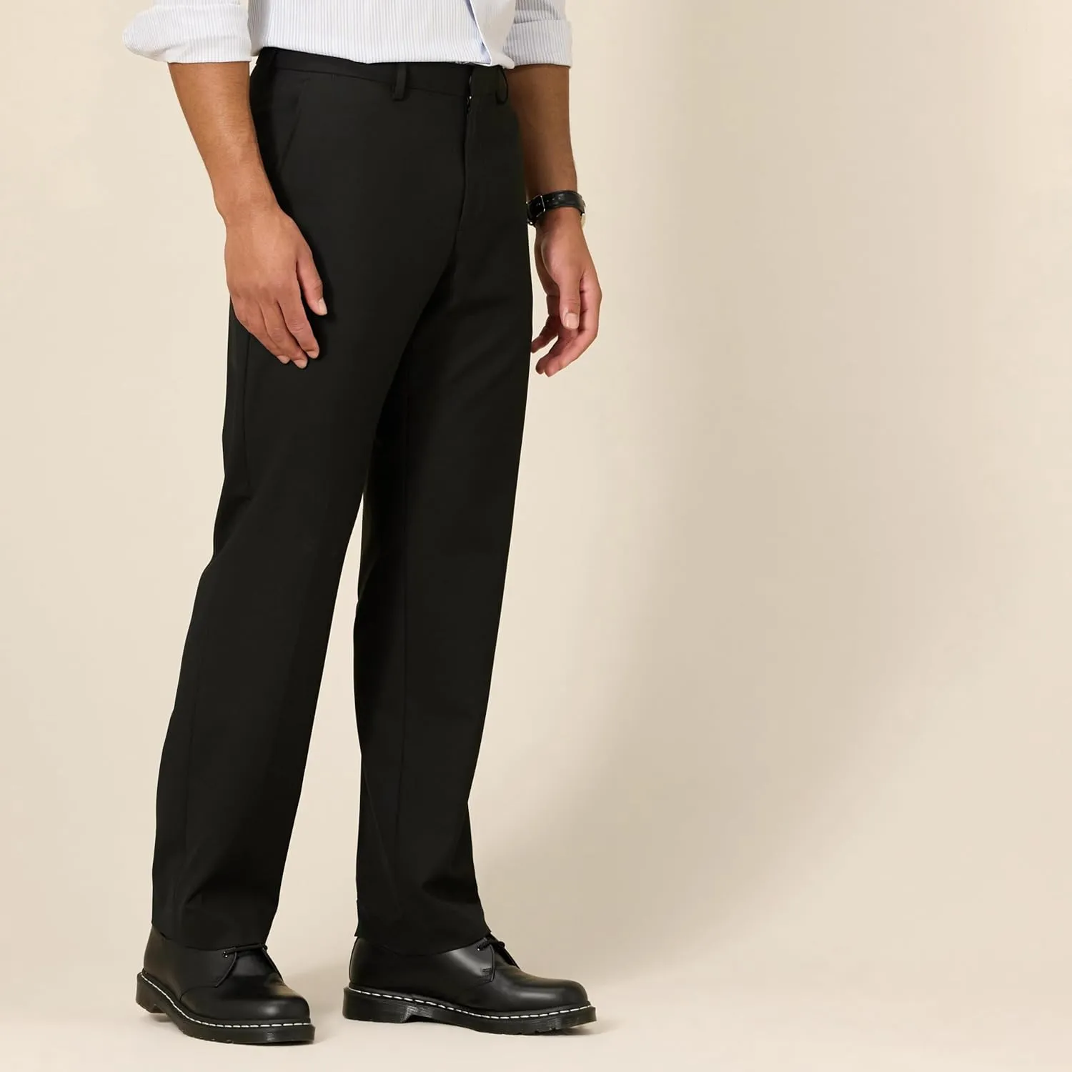 Amazon Essentials Men's Classic-Fit Wrinkle-Resistant Stretch Dress Pants
