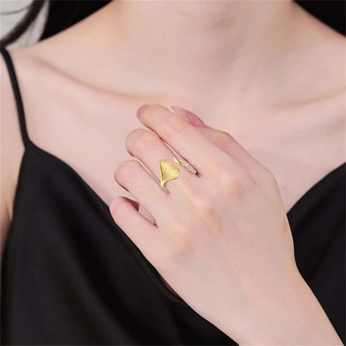 Dainty Ginkgo Leaf Open Band Ring for Women Silver Gold Plated Ginko Leaves Statement Wrap Finger Rings Adjustable Comfort Fit Elegant Wedding Engagement Jewelry
