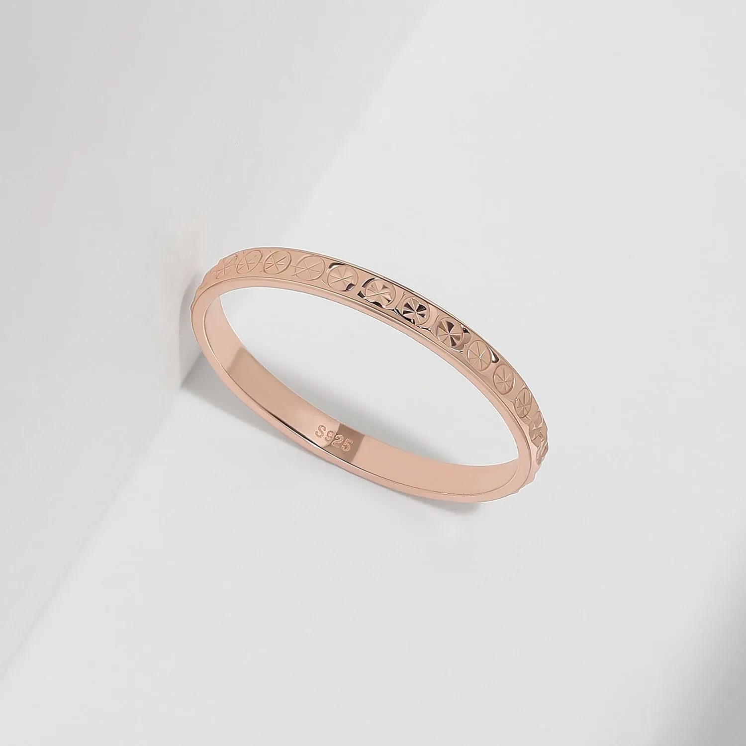 Meissa Dainty Thin Stacking Rings for Women Girls Hammered Rose Gold Ring Minimalist Non-Tarnish Simple Stackable Index Midi Finger Ring, Rose Gold, Size 5.5
