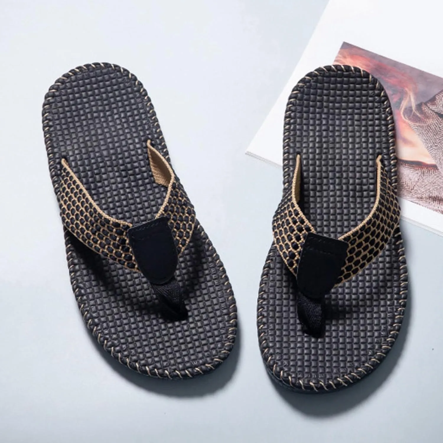 Mens Summer Casual Slippers Indoor Comfortable Slippers Non Slip Flat Flip Flops for Men Soft Sole Thong Sandals with Soft Straps Mens Vacation Beach Shoes Lightweight Fashion Simple Sandals