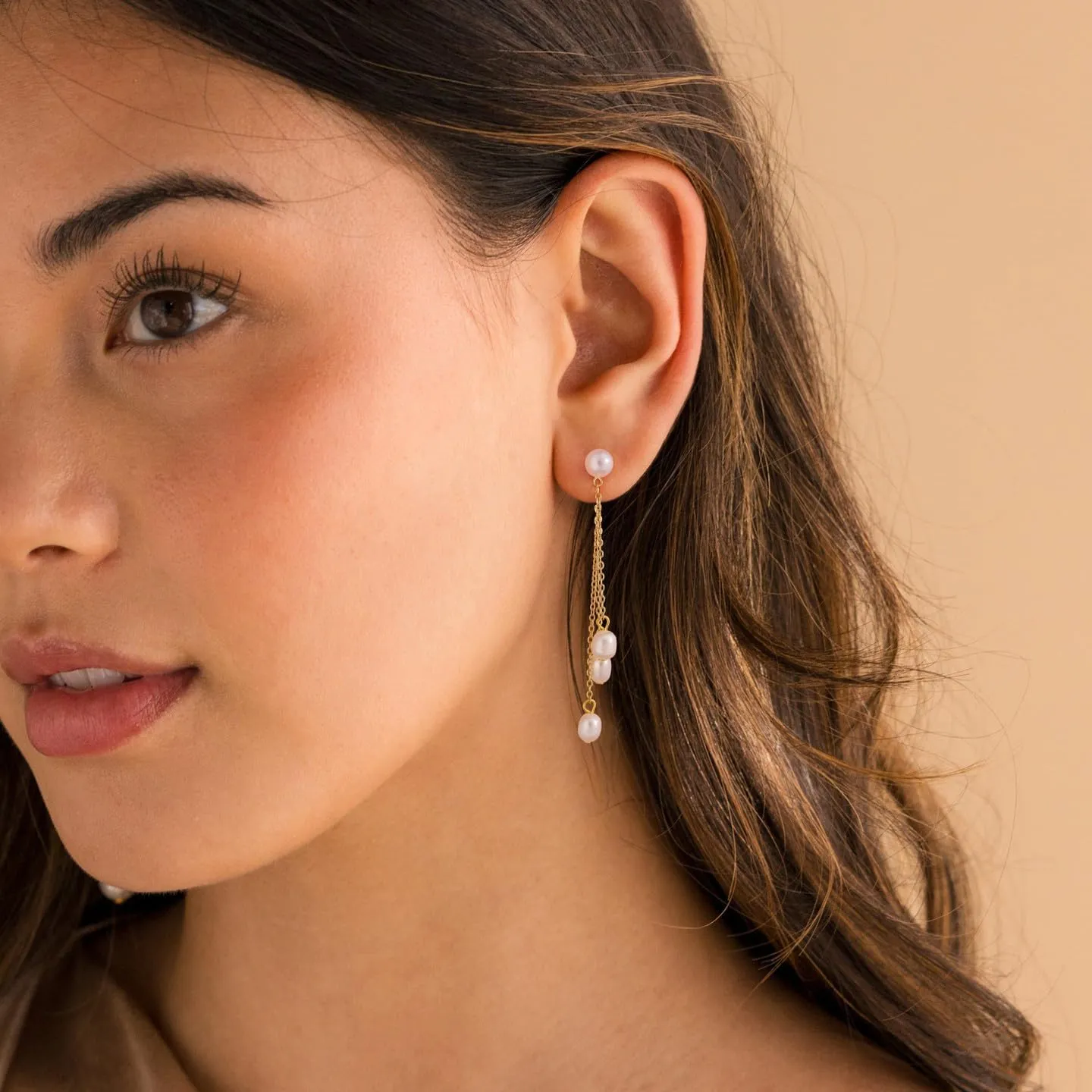 Pearl Earrings for Women Trendy, Dainty Gold Pearl Drop Earrings for Women 14k Gold/Silver Plated Small Pearl Dangle Earrings Cute CZ Gold Pearl Stud Earrings Gold Jewelry Wedding Earrings for Brides