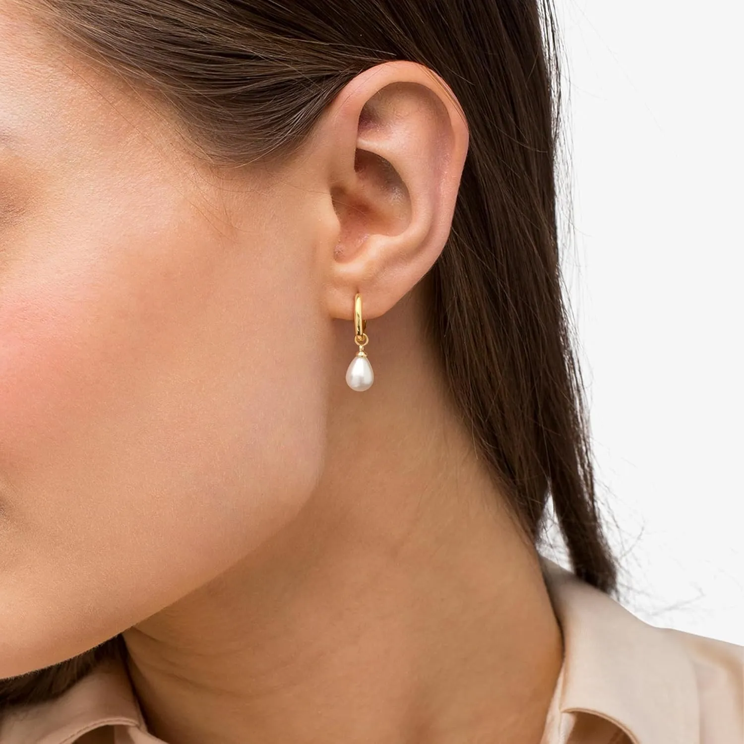 Pearl Earrings for Women Trendy, Gold Pearl Hoop Earrings for Women 14K Gold Plated Pearl Hoop Huggie Drop Earrings Wedding Jewelry Gifts for Women