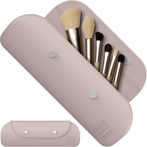 Travel Makeup Brush HolderSilicone Makeup Brush Holder Portable Cosmetic Organiser with Two Upgraded Anti-fall Off Magnetic Clips  foldable, large capacity -Khaki