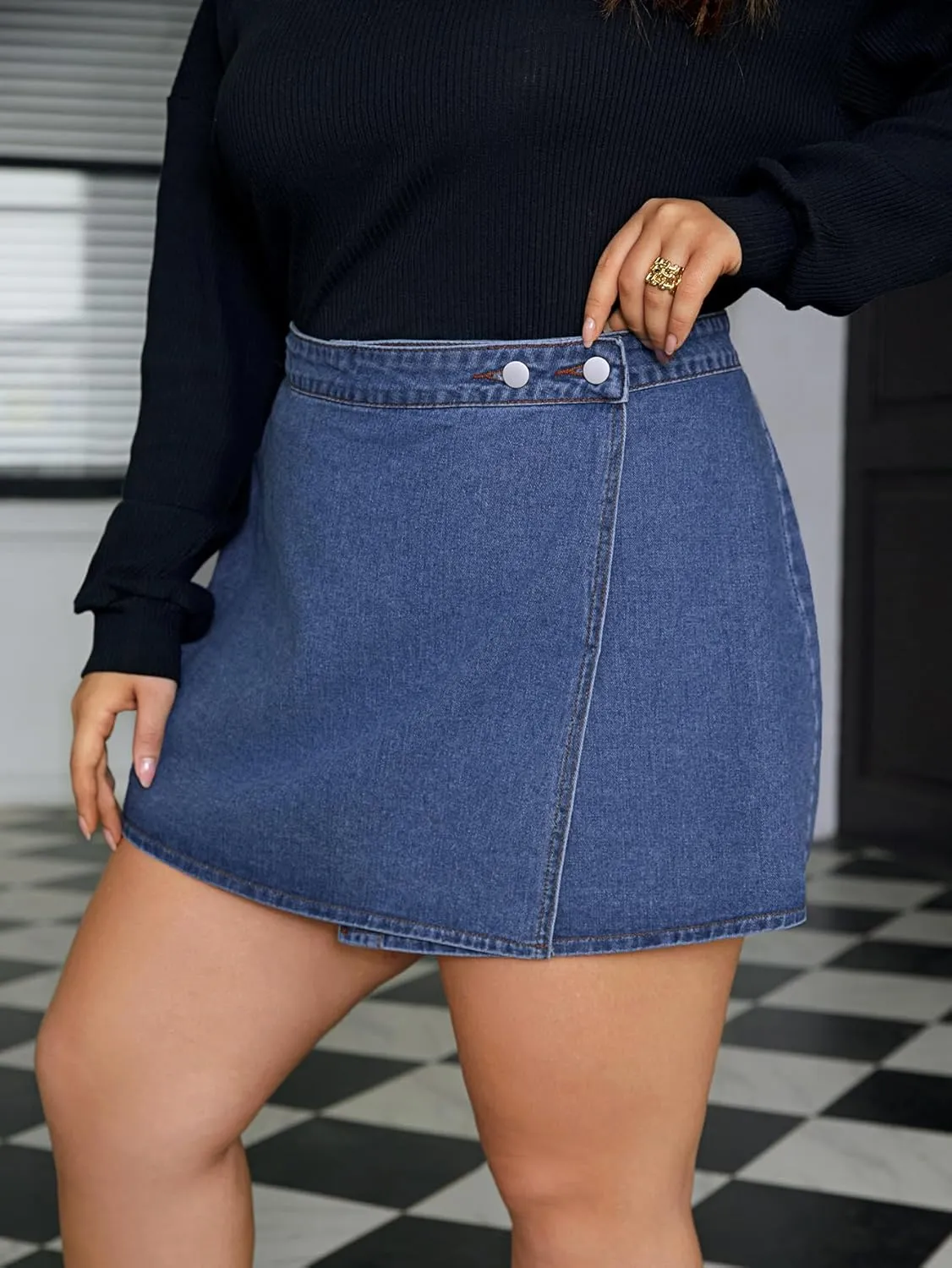 WDIRARA Women's Button Front Contrast Binding High Waisted Summer Mini Denim Skirts