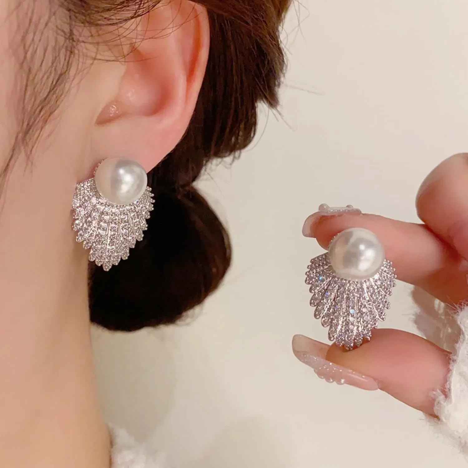 Wedding Pearl Earrings for Women Brides Silver Pearl Cluster Drop Stud Earrings Rhinestone Prom Bridal Earring Sparkly Cubic Zirconia Wedding Jewelry Bridesmaid Gifts