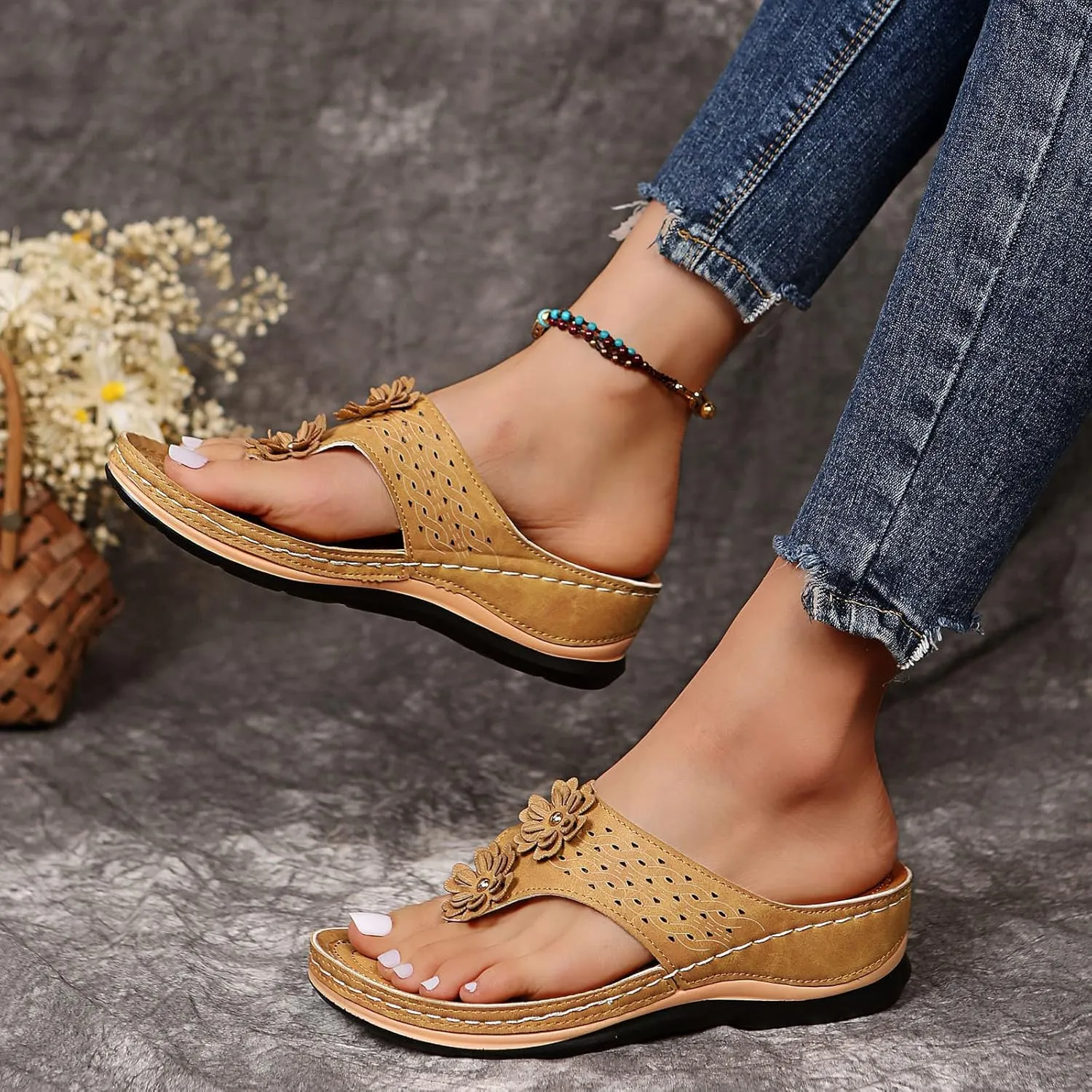 Womens Orthopedic Sandals Summer Casual Flip Flops Arch Support Adjustable Straps Thick Cushion Comfortable Walking Beach Shoes