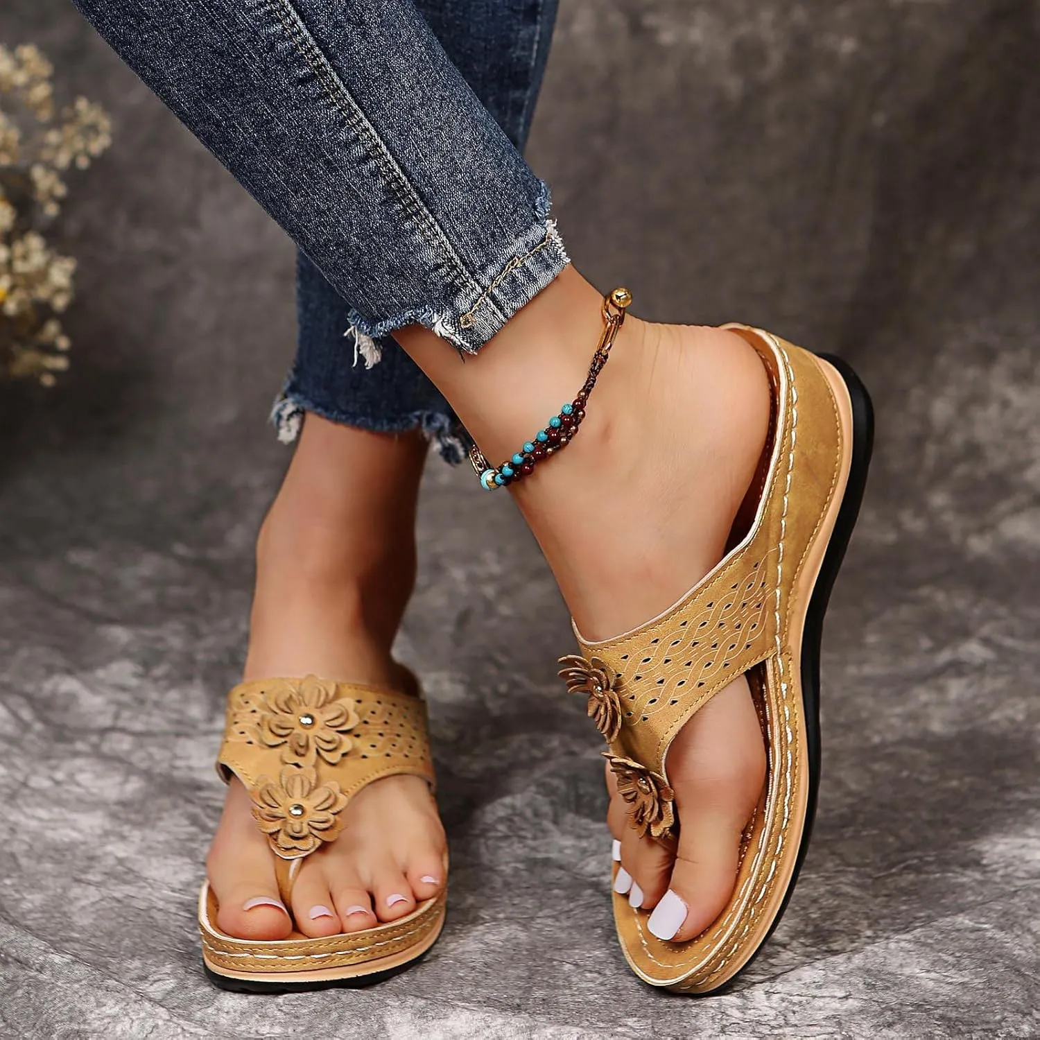 Womens Orthopedic Sandals Summer Casual Flip Flops Arch Support Adjustable Straps Thick Cushion Comfortable Walking Beach Shoes