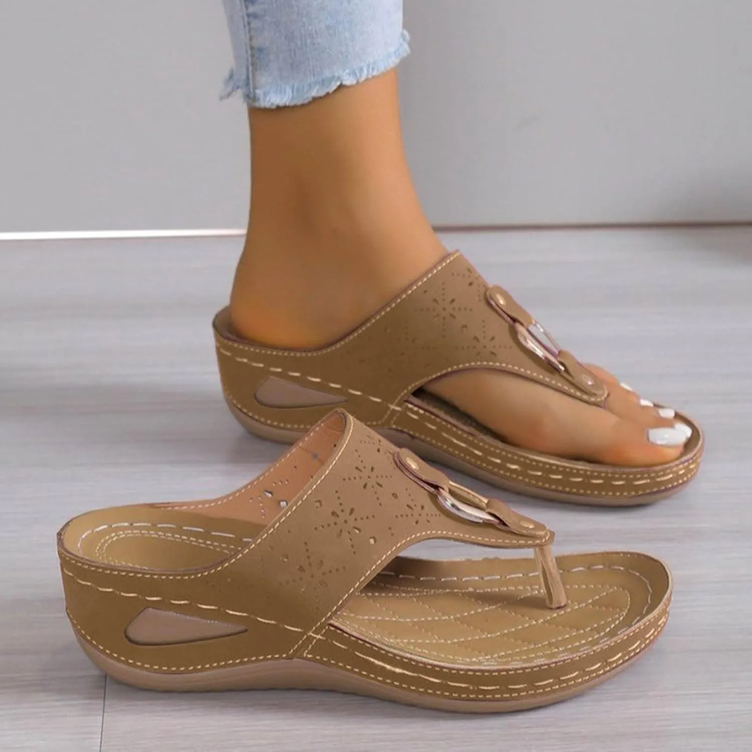 Women's Orthotic Cushion Flip Flops Recovery Walking Sandals for Women Comfortable Foot Arch Supports Plantar Fasciitis Bunion Wedge Slide Dressy Summer Slip on Slides Slippers Metal Beach Shoes