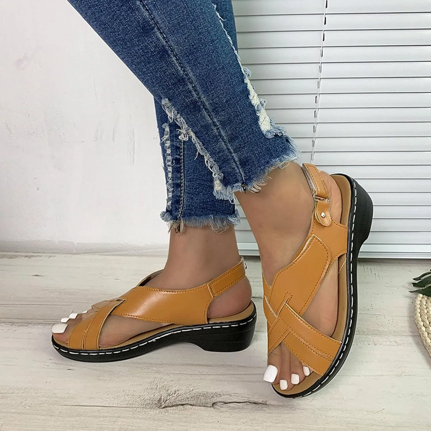 ZSpzx Women's Orthopedic Arch Support Sandals Comfortable for Women Foot Plantar Fasciitis Bunion Slide Open Toe Crisscross Straps Slip On Dressy Summer Adjustable Walking Casual Orthotic Beach Shoes